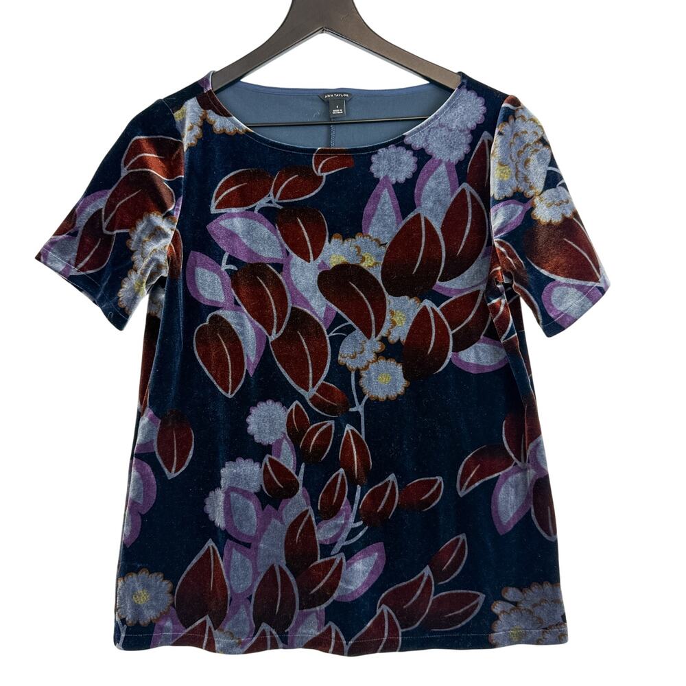 Ann Taylor Botanical Floral Velvet Tee Navy Blue Purple - Size S